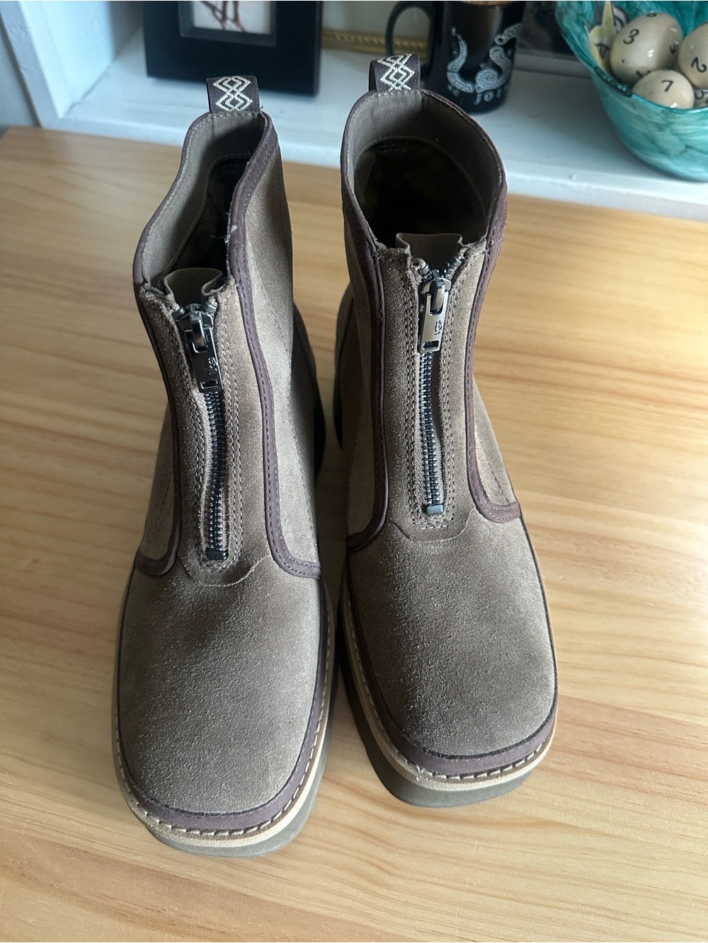 UGG Cityfunc Zip Water-Resistant Platform Bootie 8.5
